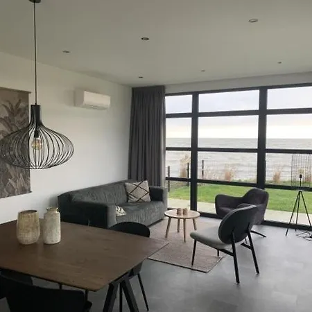 Enkhuizer Meeresrauschen Erste Reihe Mit Zaun Haus Nr 249 * Enkhuizen