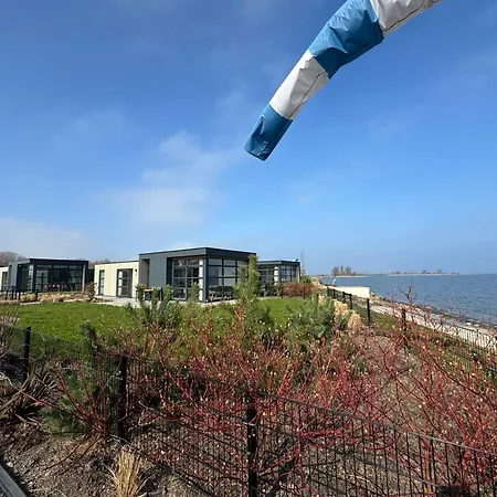 Enkhuizer Meeresrauschen Erste Reihe Mit Zaun Haus Nr 249 * Enkhuizen